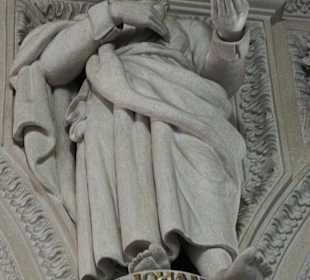 Ausschmückung der Pfeiler