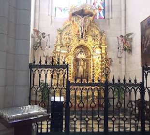 Kathedrale Santa María la Real de la Almudena