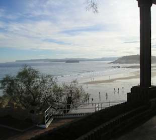 Vista de la playa al amanecer
