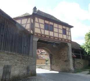Bei der Rödertoranlage in Rothenburg ob der Tauber