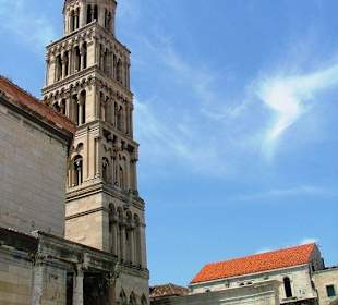 Wunderschön im Peristil des  Palastes