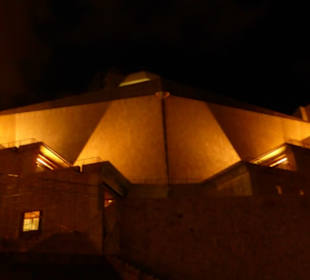 Auditorium Alfredo Kraus - Außenansicht bei Nacht