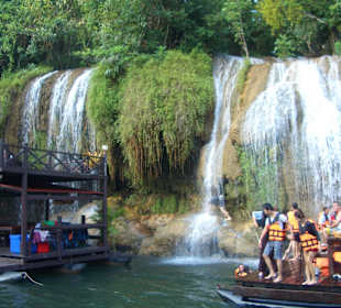 Baden unter dem Wasserfall