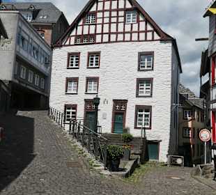 Bei einem Altstadt-Bummel durch Monschau