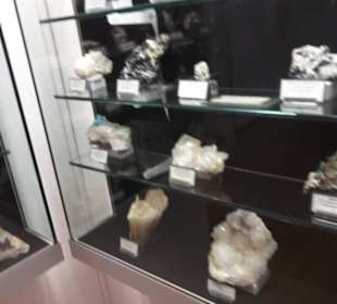 Museum für Mineralien und Mathematik