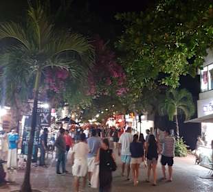 5th Avenue bei Nacht