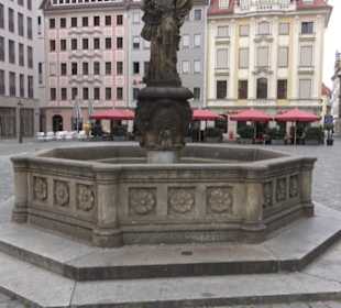 Rund um die Frauenkirche