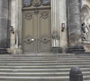  Katholische Hofkirche