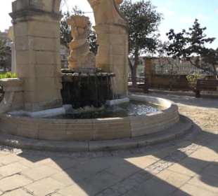 The Mall Gardens