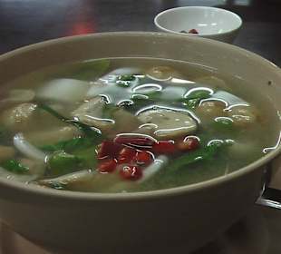 Nudelsuppe mit Gemüse