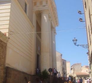 Eingang zum Dom von Alghero