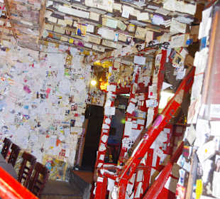 Кафе на Монмартре - долговые расписки художников