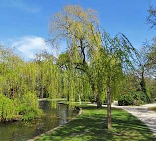 Rundgang durch den Französischen Garten