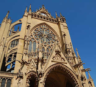 Saint-Etienne von Außen