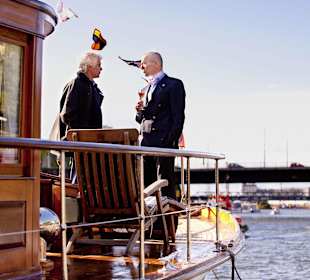 Vorderdeck auf der Classic Motoryacht Nedeva