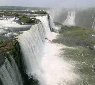 Panorama Bild vom Iguassu Wasserfall (Brasilianische Seite)