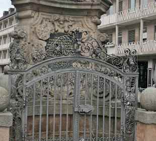 Auf der Museumsbrücke in Nürnberg