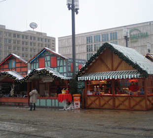 Weihnachtsmarkt przy Alexanderplatz
