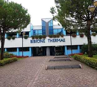Eingang zur Therme