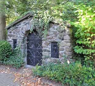 Erbbegräbnisse auf dem Burgtorfriedhof