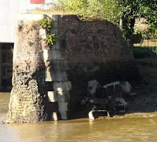 Einfahrt zur ehemaligen Werft