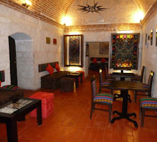 Sitzplätze drin - rustikal und schön