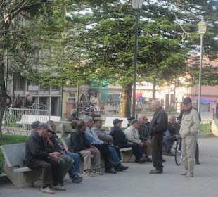 Zusammenkunft auf Sardisch