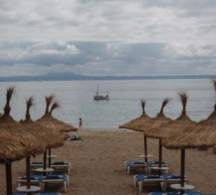 Strand in der Vorsaison