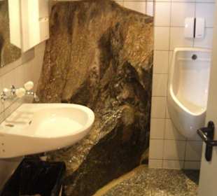 Wc na lodowcu w andermatt