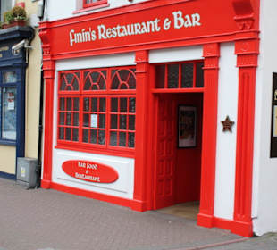 Exterior view of Finin's Restaurant and Bar