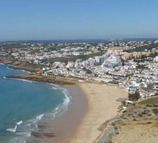 Blick auf Praia da Luz bei Lagos