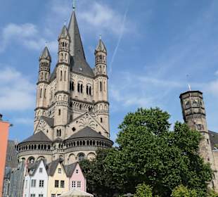 Blick vom Fischmarkt zur Kirche Groß St. Martin