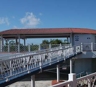 Weg zur Zuschauertribüne