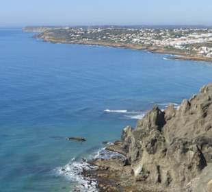 Blick auf Rocha Negra und Praia da Luz