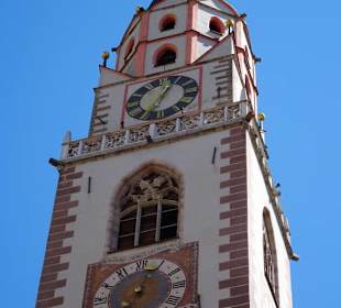 Der Turm der Kirche St. Nikolaus