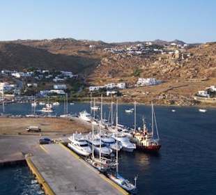 Hafen von Mykonos