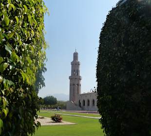 Vor der großen Moschee