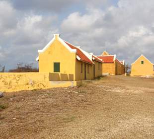 Rekonstruierte Nebengebäude des Landhuis Kenepa