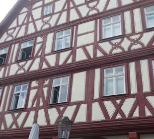 Bei einem Bummel über die Hauptstraße in Karlstadt