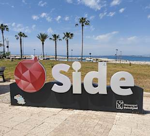 Strandpromenade Side