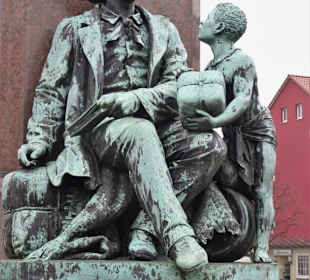 Ansichten des Bürgermeister-Smidt Denkmals