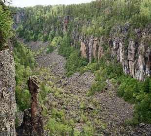 Ouimet Canyon