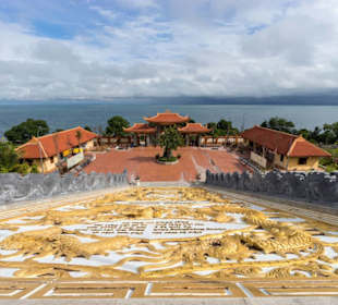 Truc Lam - Ho Quoc Tempel