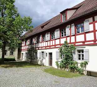 Im Innenhof des Museums