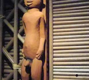 Figuren die Häuser bewachen