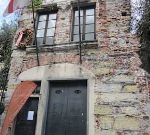 Teil-Runie vom Geburtshaus C. Kolumbus