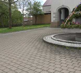 Brunnen am Rathaus Ohmenheim