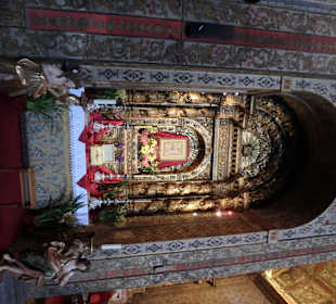 Einer der Seitenaltäre