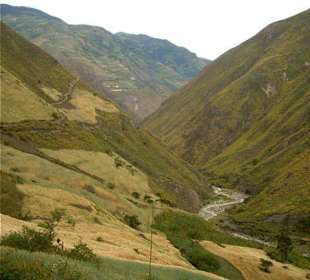 Scenery on the train tour to devil's nose