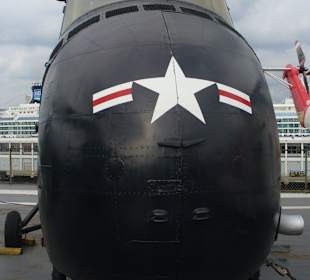 Auf der USS Intrepid